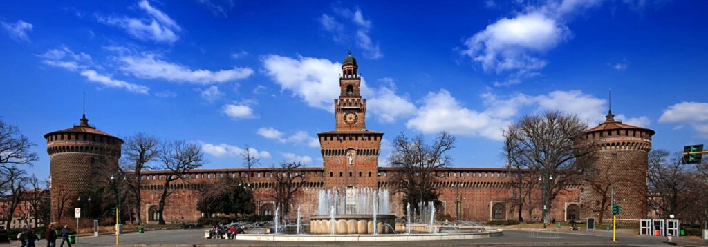 Castello Sforzesco Milano - Piazza