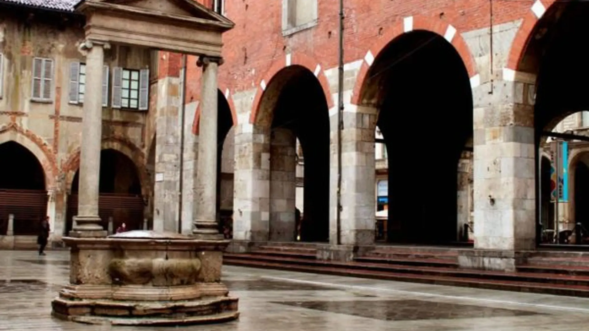 Piazza dei Mercanti