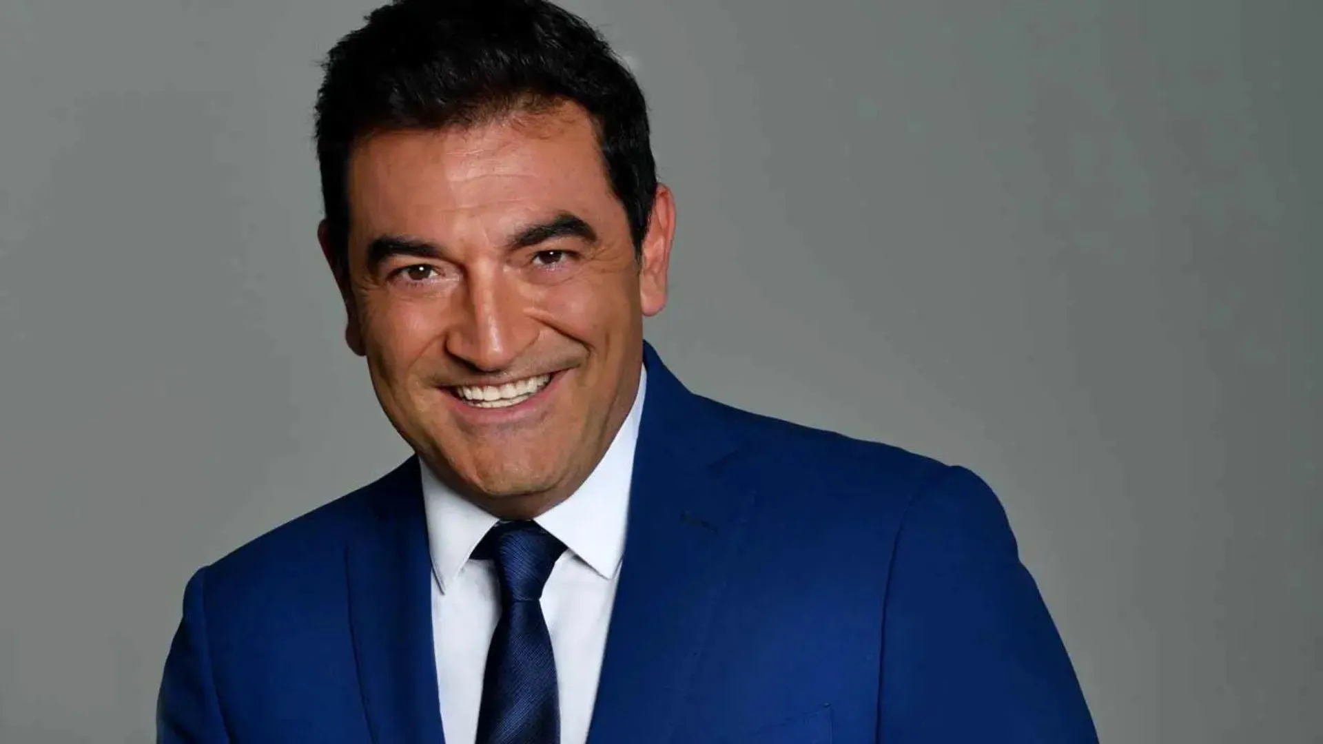 Max Giusti - Bollicine al Teatro Arcimboldi: Una Serata di Risate